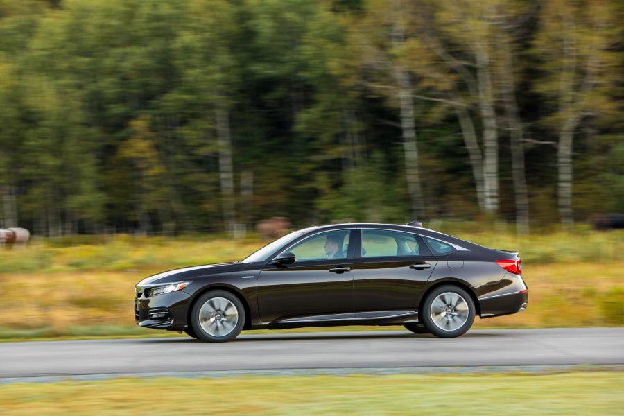  Honda Accord Touring Hybrid 2017 года  (NA) (фото 19 из 170)